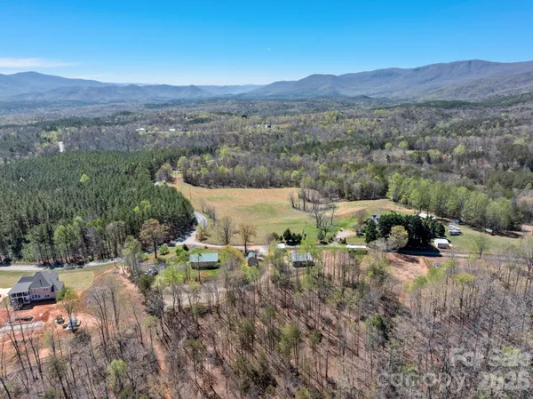 $585,000 | 1434 Lake Adger Road, Mill Spring, NC 28756