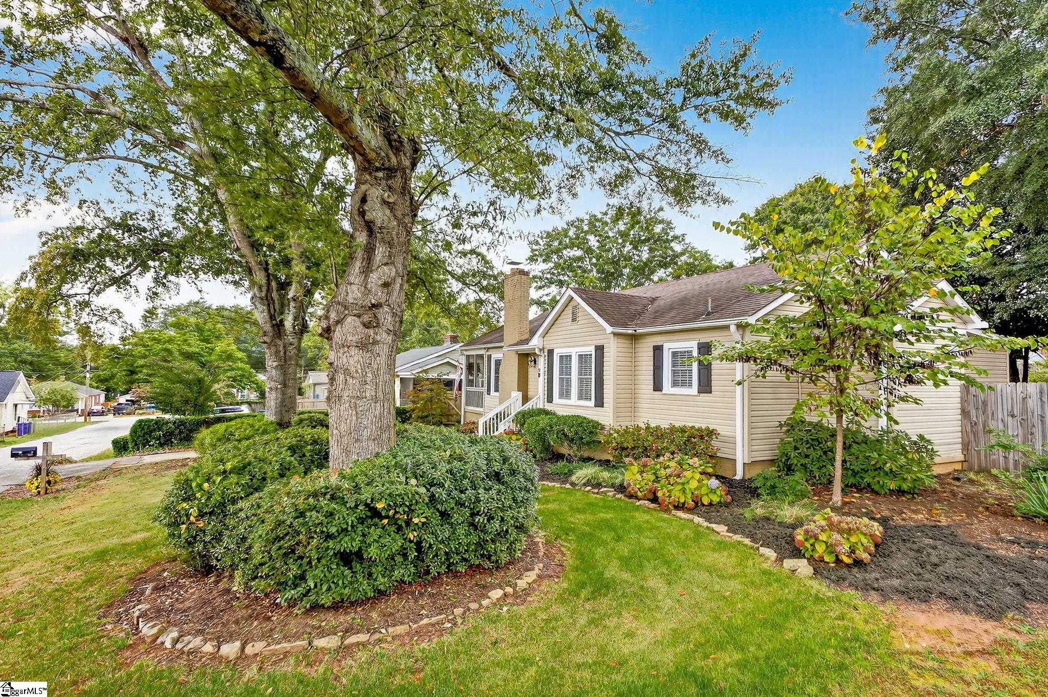 9 Virnelle Street Greenville, SC 29607 - Photo 2 of 42 Gallery Image 2