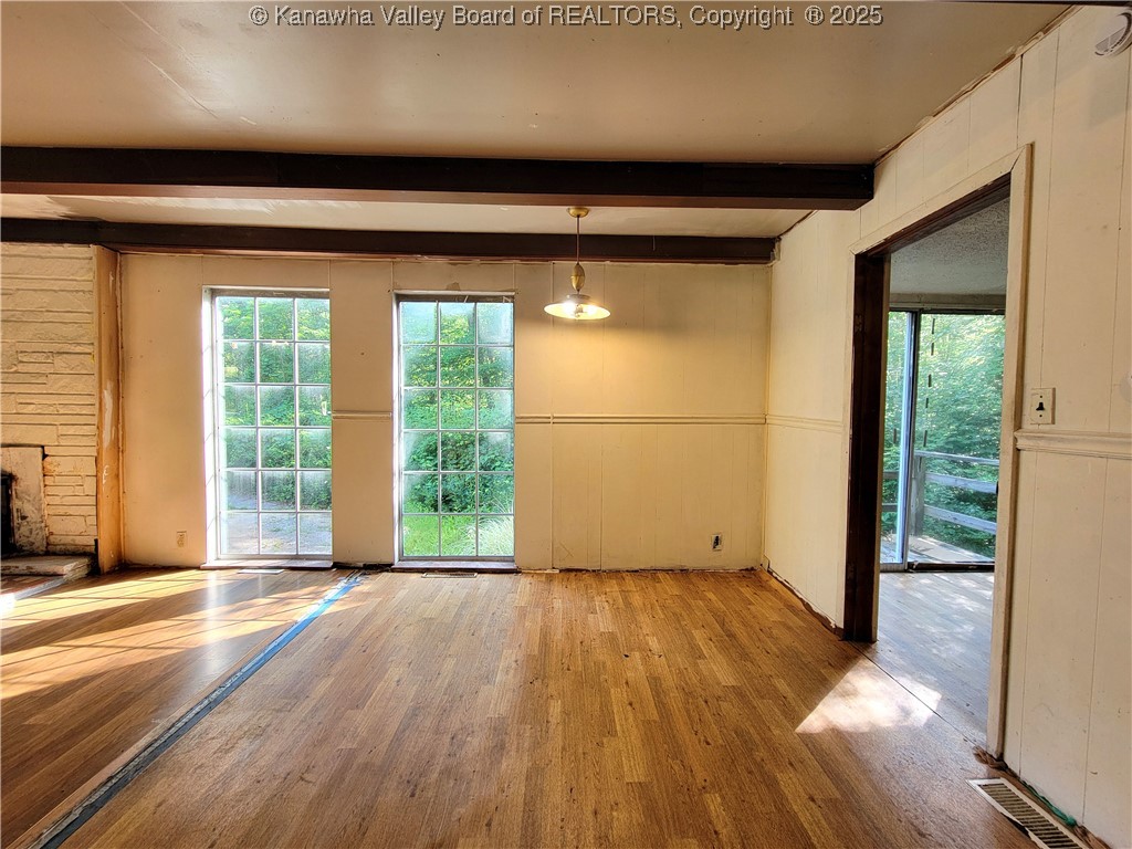 807 Honeysuckle Road Elkview, WV 25071 - Photo 7 of 27 Gallery Image 7