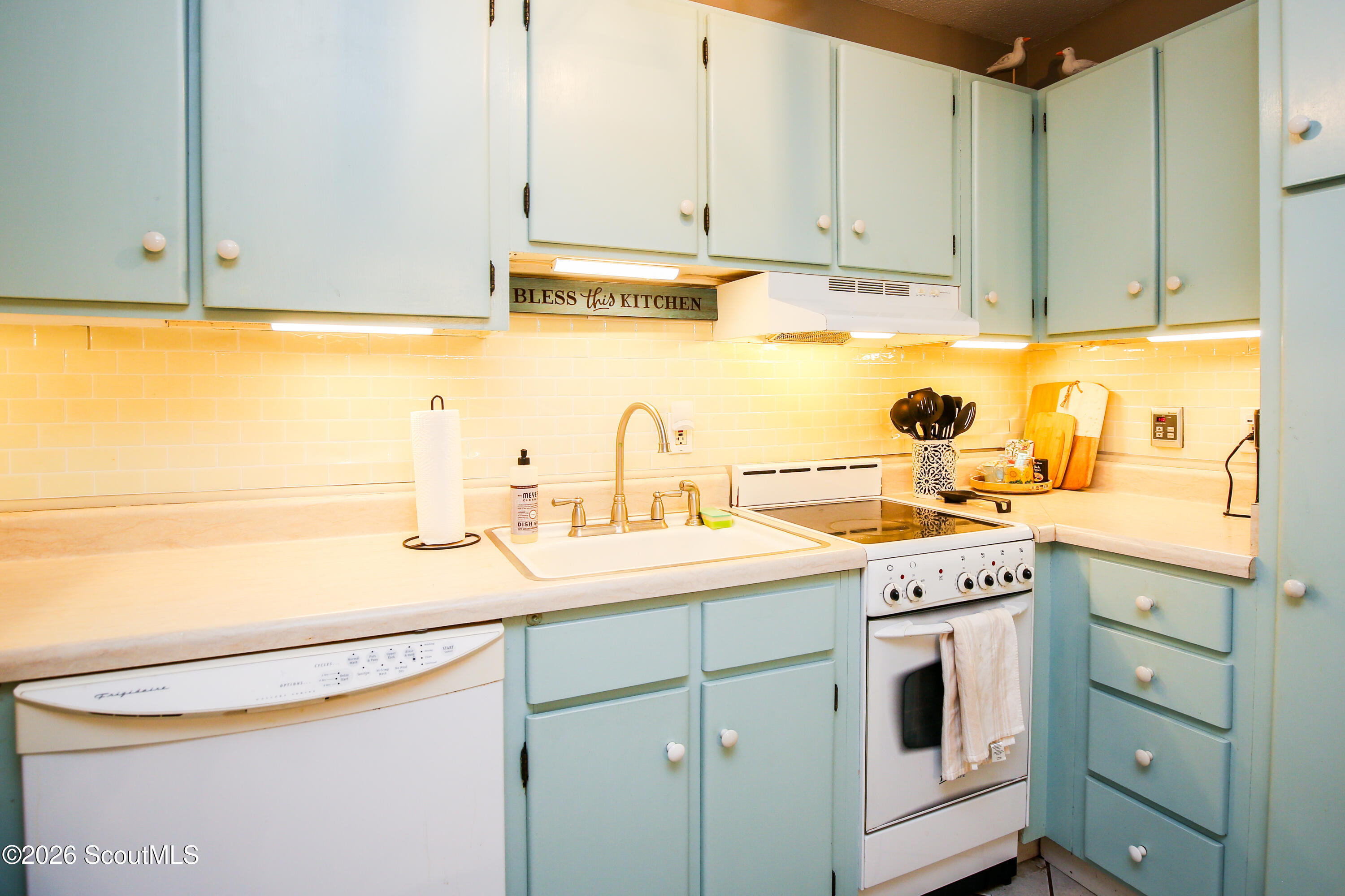 1500 Demere Road, Unit E4 St. Simons Island, GA 31522 - Photo 5 of 9