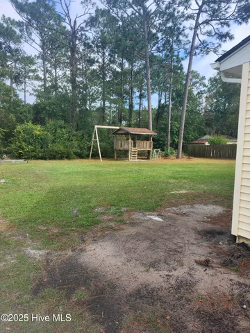 $2,500 | 179 Powell Street, Newport, NC 28570