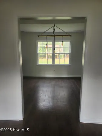 $2,300 | 179 Powell Street, Newport, NC 28570