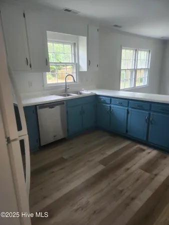 $2,300 | 179 Powell Street, Newport, NC 28570