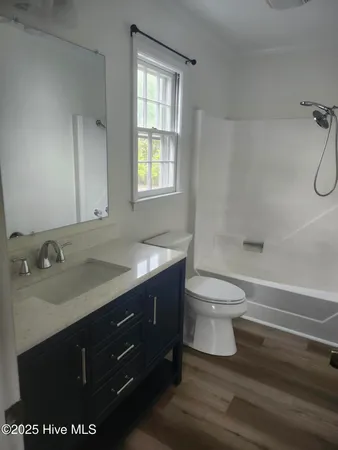 $2,300 | 179 Powell Street, Newport, NC 28570