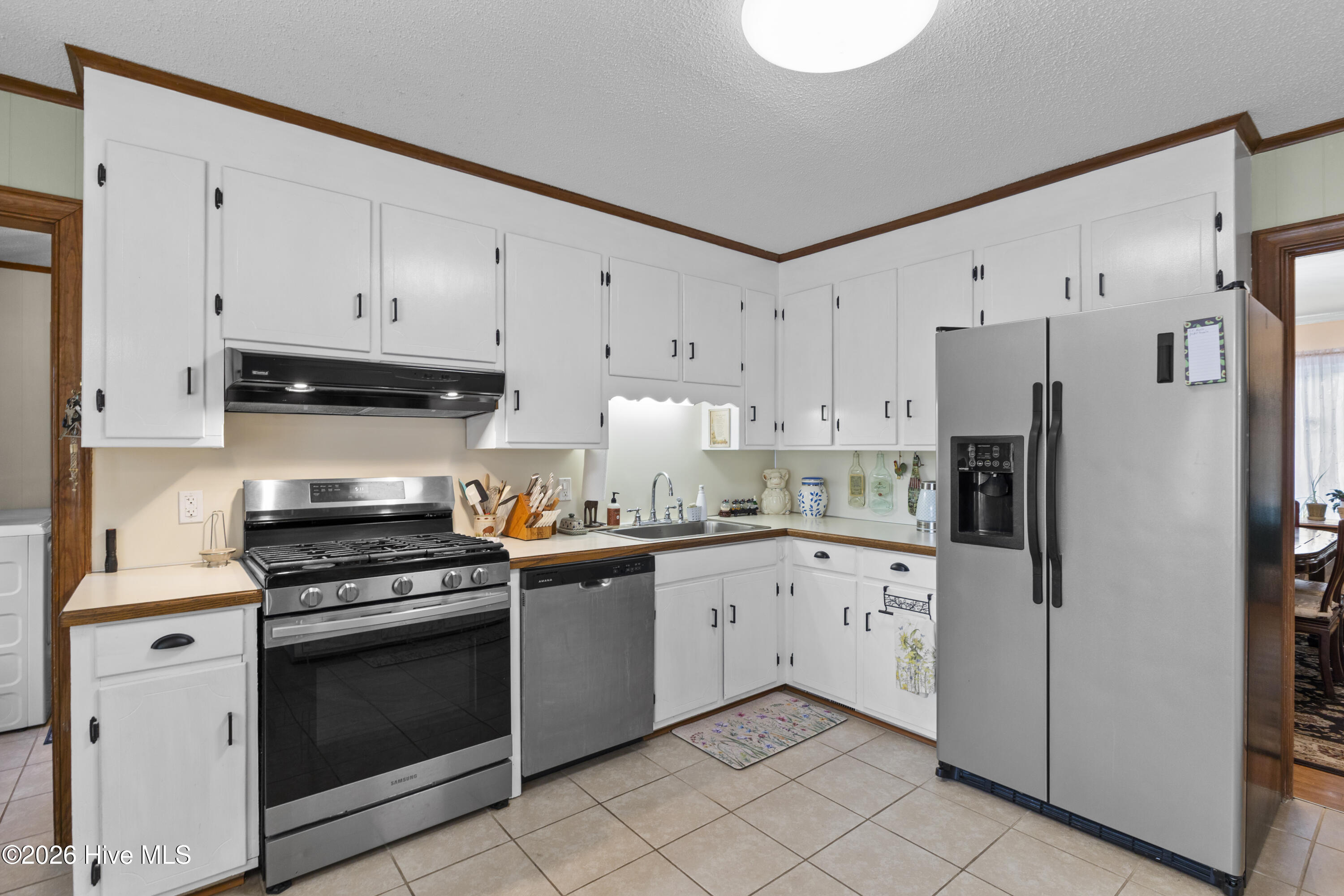 1721 Bethlehem Road Rocky Mount, NC 27803 - Photo 20 of 46 Kitchen Cooking "Hub"