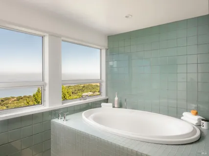 $5,575,000 | 116 Sugarloaf Drive, Tiburon, CA 94920