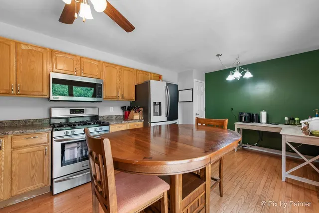 $299,900 | 1233 Lakewood Drive, Somonauk, IL 60552