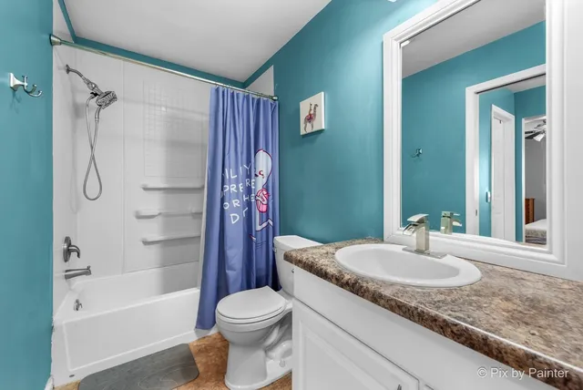 $299,900 | 1233 Lakewood Drive, Somonauk, IL 60552