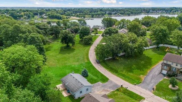 $299,900 | 1233 Lakewood Drive, Somonauk, IL 60552