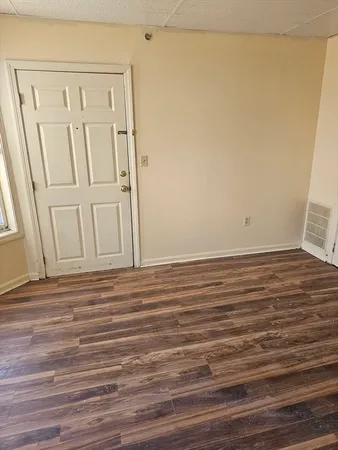 $2,300 | 34 East Main Street, Unit 2 SOUTH, Brockton, MA 02301