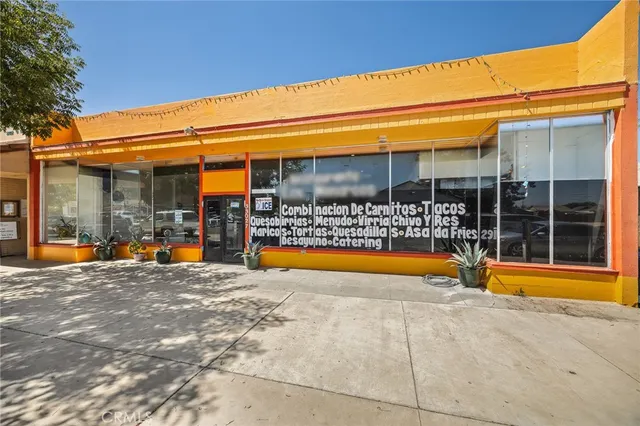 $440,000 | 33027 Road 159, Ivanhoe, CA 93235