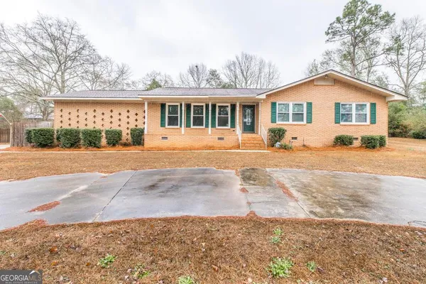 $329,000 | 411 Pine Forest Street, Dublin, GA 31021