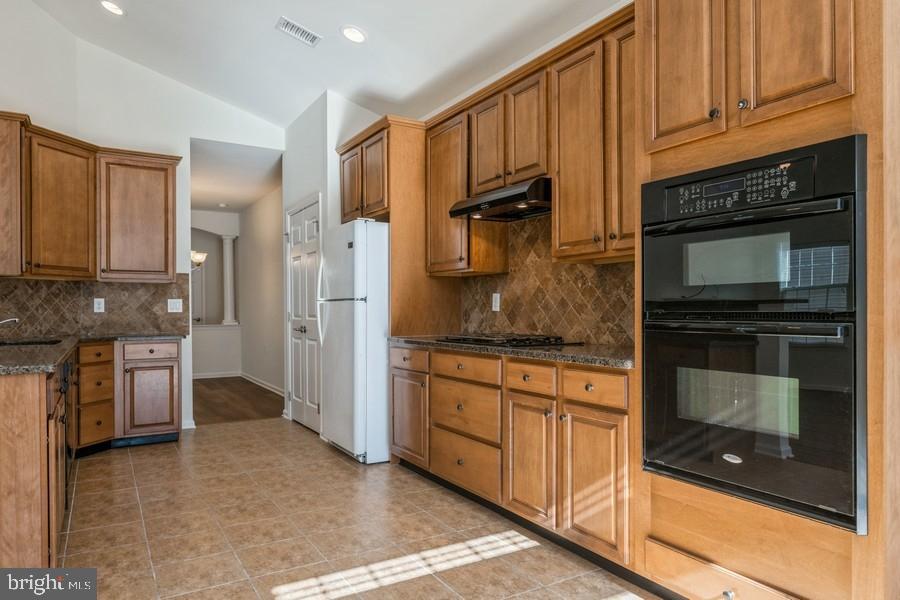 20 San Marco Street Princeton Junction, NJ 08550 - Photo 27 of 49