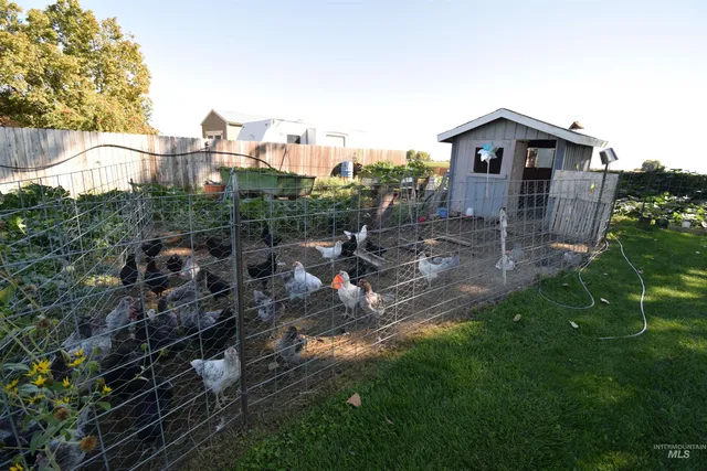 $425,000 | 518 Highway 95, Weiser, ID 83672