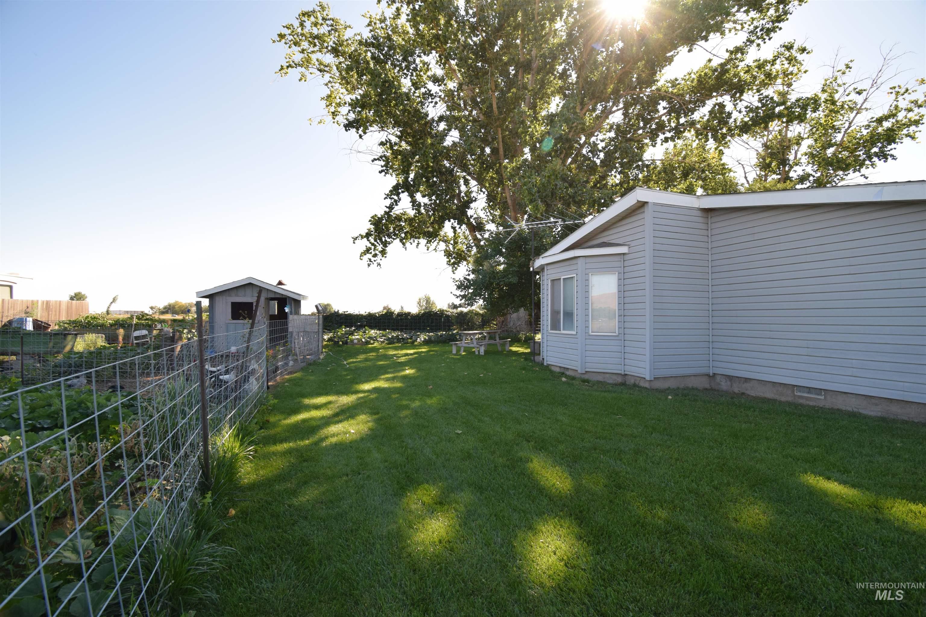 518 Highway 95 Weiser, ID 83672 - Photo 5 of 39