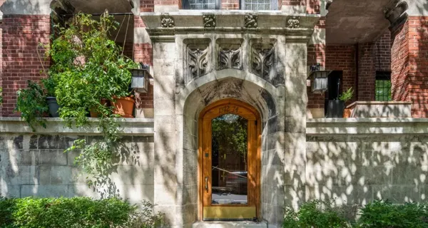 $2,900 | 1372 East 57th Street, Unit 2, Chicago, IL 60637