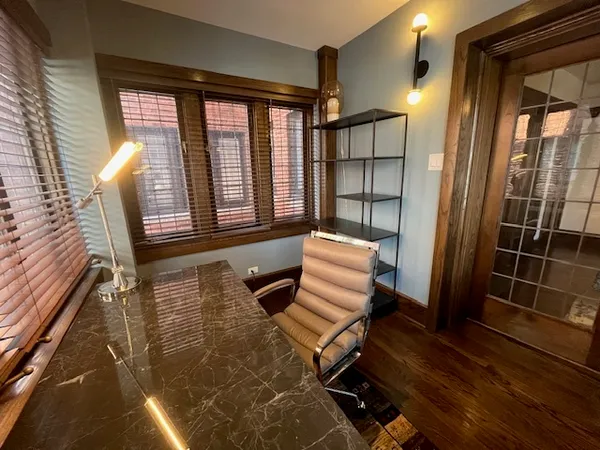 $2,900 | 1372 East 57th Street, Unit 2, Chicago, IL 60637