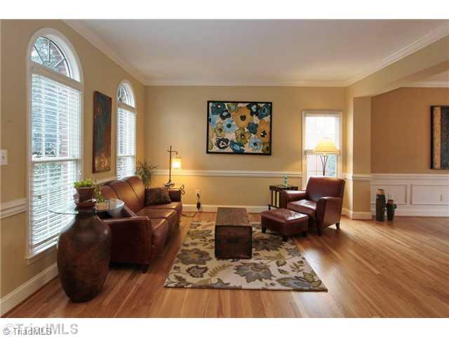 3823 Pinetop Road Greensboro, NC 27410 - Photo 11 of 16 Living Room.