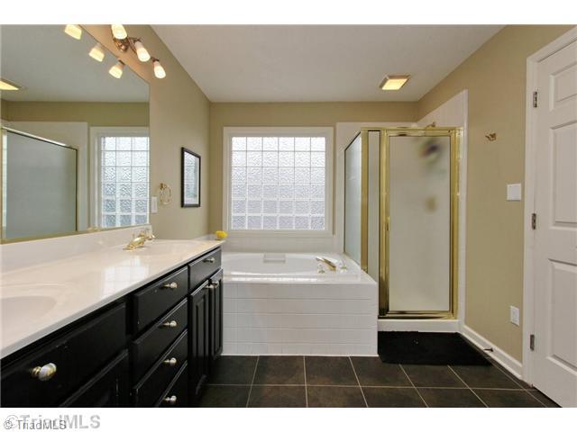 3823 Pinetop Road Greensboro, NC 27410 - Photo 13 of 16 Master Bath/Spa.