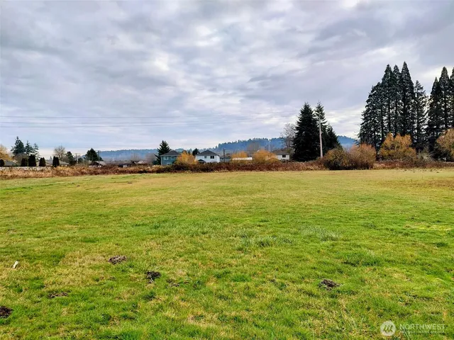 a view of an outdoor space and yard