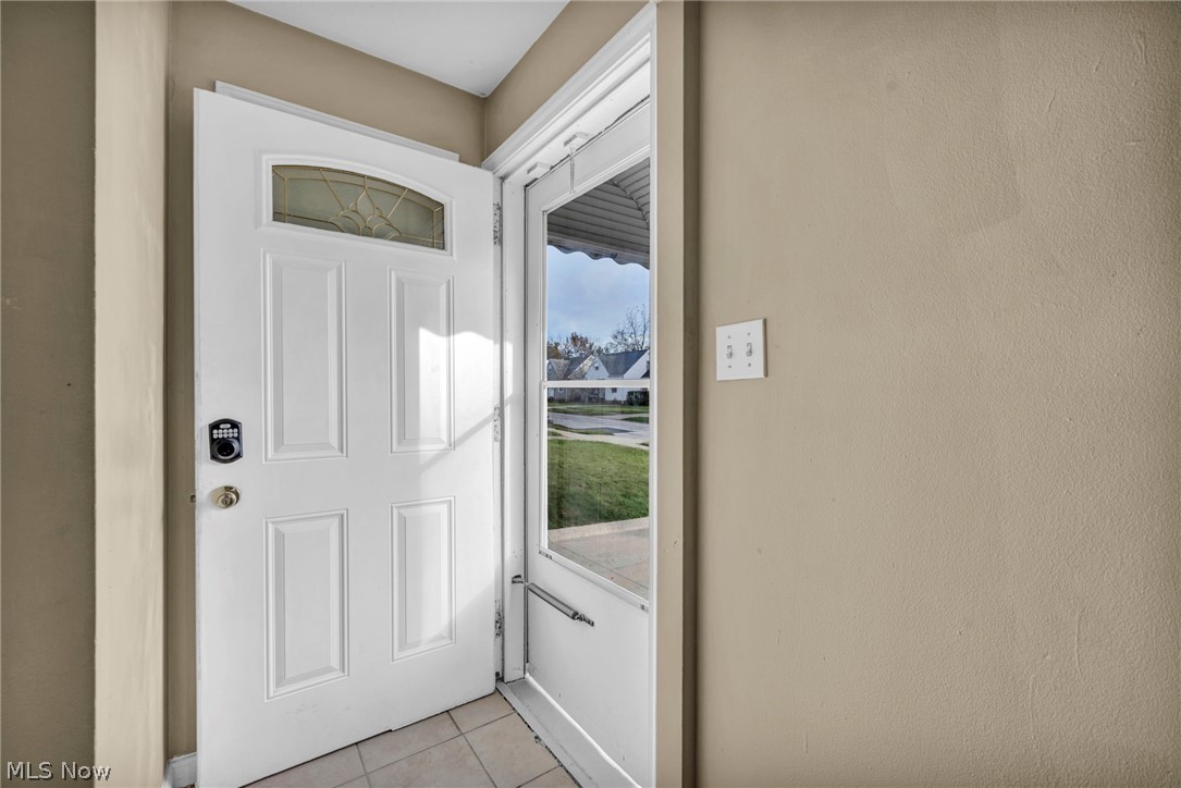 30002 Barjode Road Willowick, OH 44095 - Photo 6 of 33 Gallery Image 6
