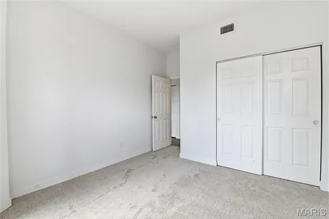 $169,900 | 422 Lake Avenue, Unit 5, St. Louis, MO 63108