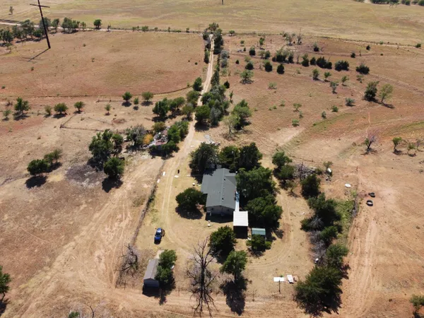 $399,000 | 6761 County Road 11, Shamrock, TX 79079