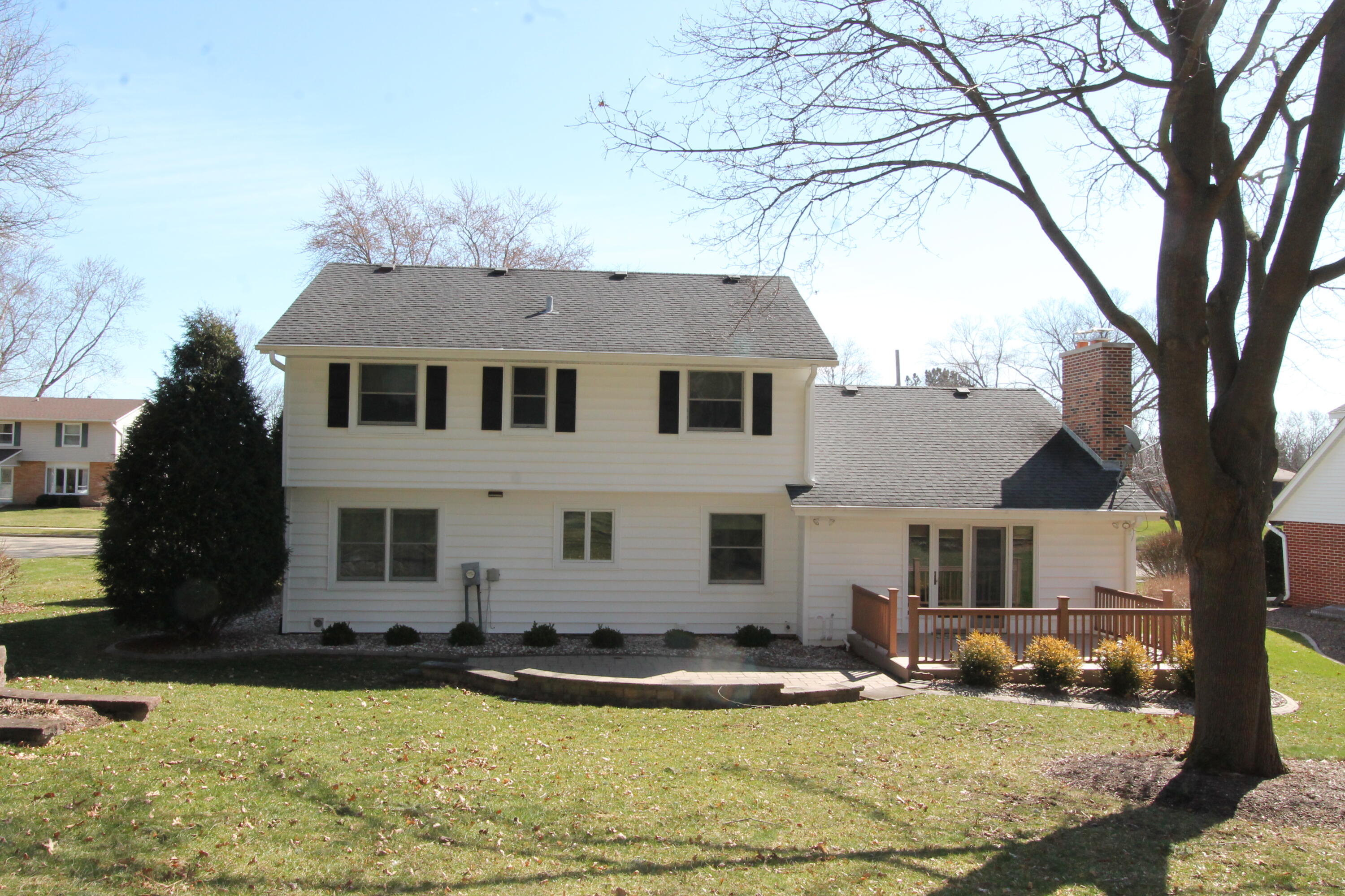 267 Robins Run Burlington, WI 53105 - Photo 30 of 34 Rear View 2