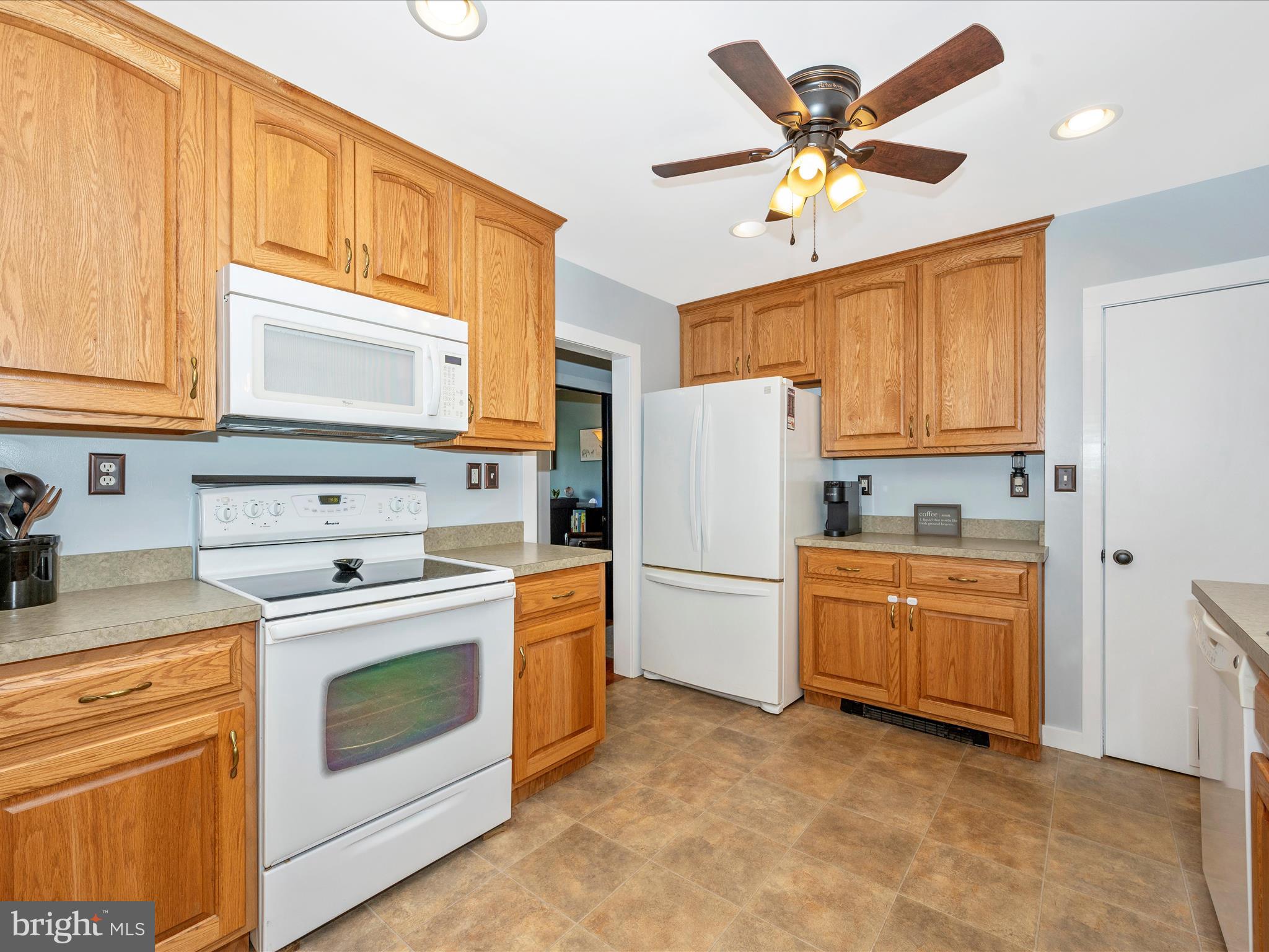 2703 Rowe Road New Windsor, MD 21776 - Photo 19 of 46 Kitchen