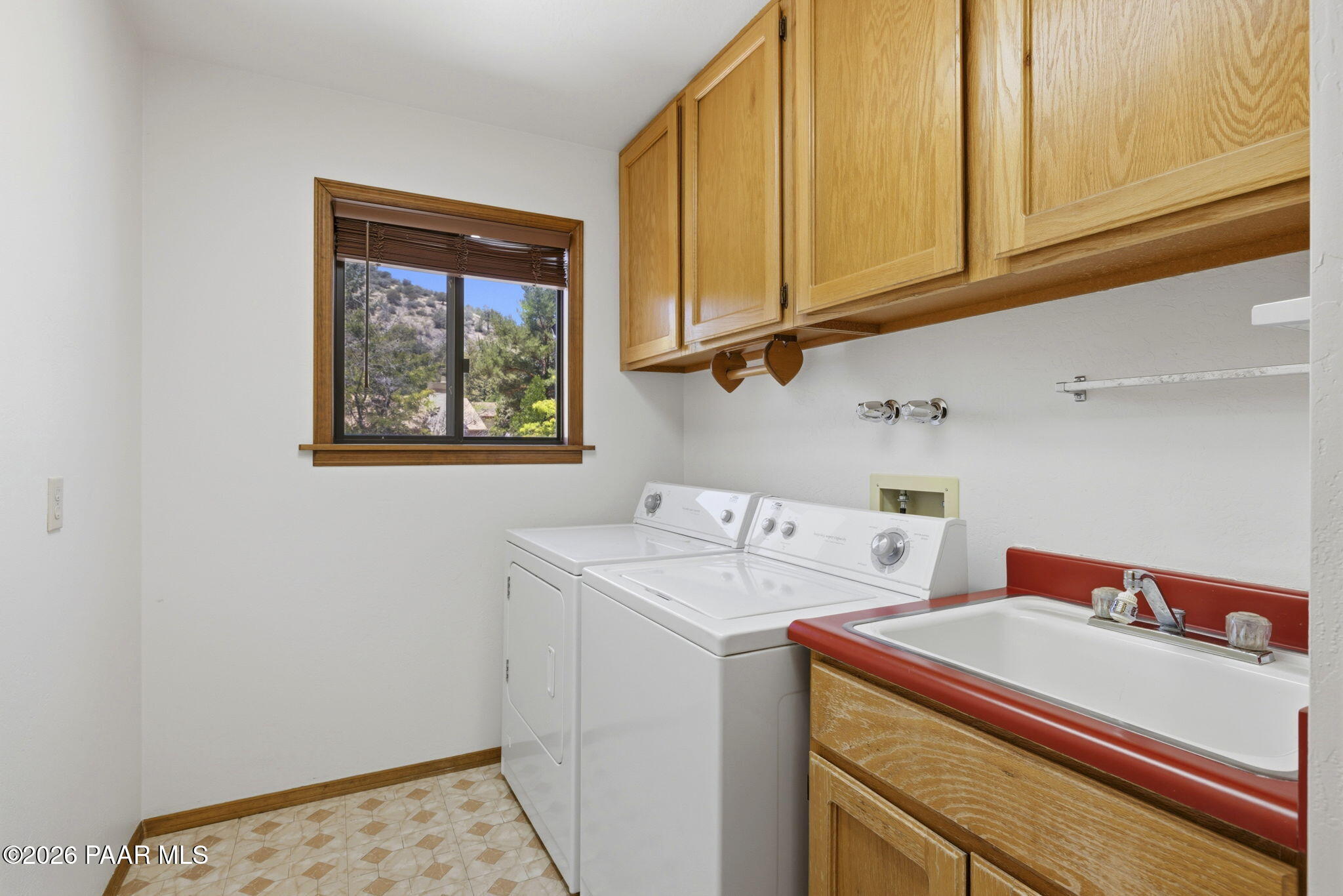 1370 Coyote Road Prescott, AZ 86303 - Photo 29 of 50 Laundry Room
