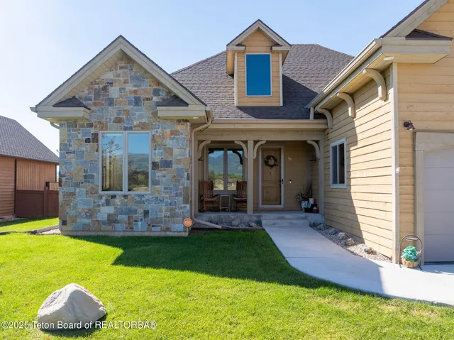 $1,099,000 | 70 Baywood Drive, Driggs, ID 83422