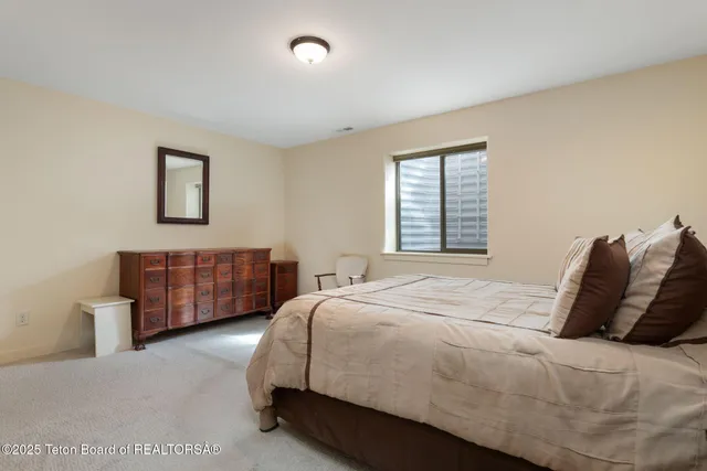 $1,099,000 | 70 Baywood Drive, Driggs, ID 83422