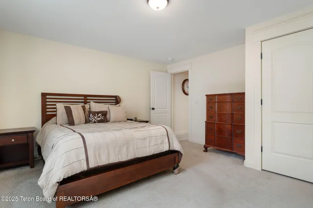 $1,099,000 | 70 Baywood Drive, Driggs, ID 83422