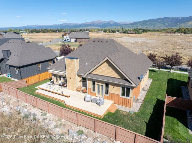 $1,099,000 | 70 Baywood Drive, Driggs, ID 83422