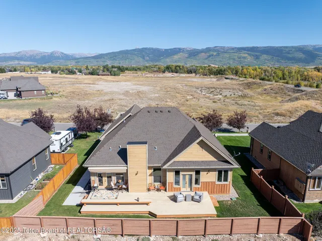 $1,099,000 | 70 Baywood Drive, Driggs, ID 83422