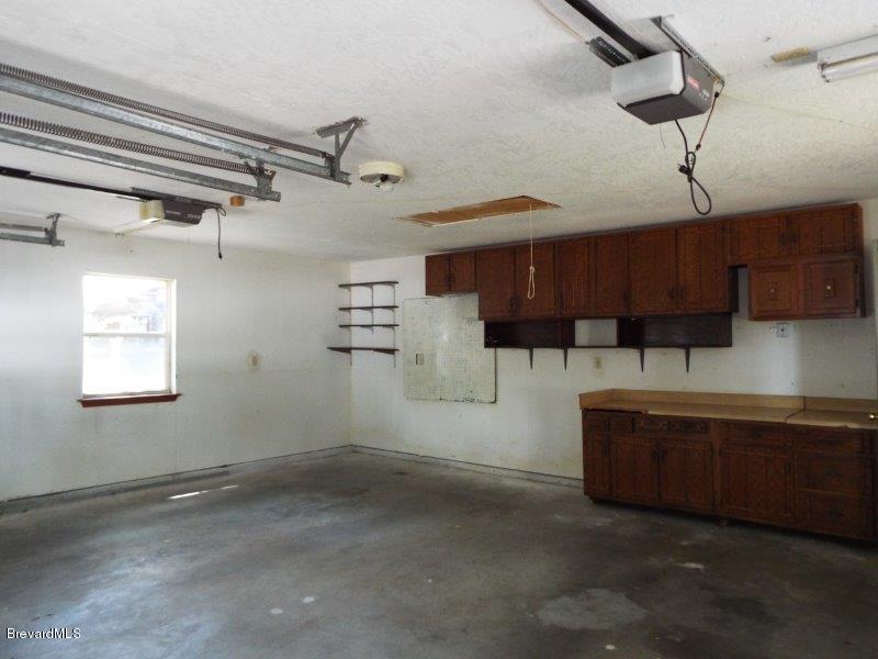 3160 Parrish Road Titusville, FL 32796 - Photo 14 of 17 workbench