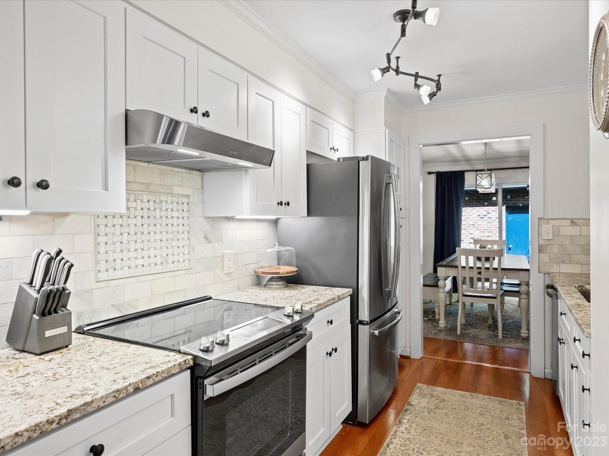 5801 Sharon Road, Unit H Charlotte, NC 28210 - Photo 12 of 44 Gallery Image 12