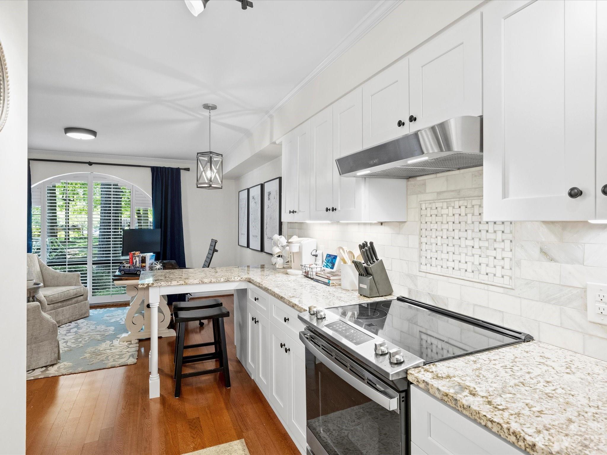 5801 Sharon Road, Unit H Charlotte, NC 28210 - Photo 15 of 44 Gallery Image 15