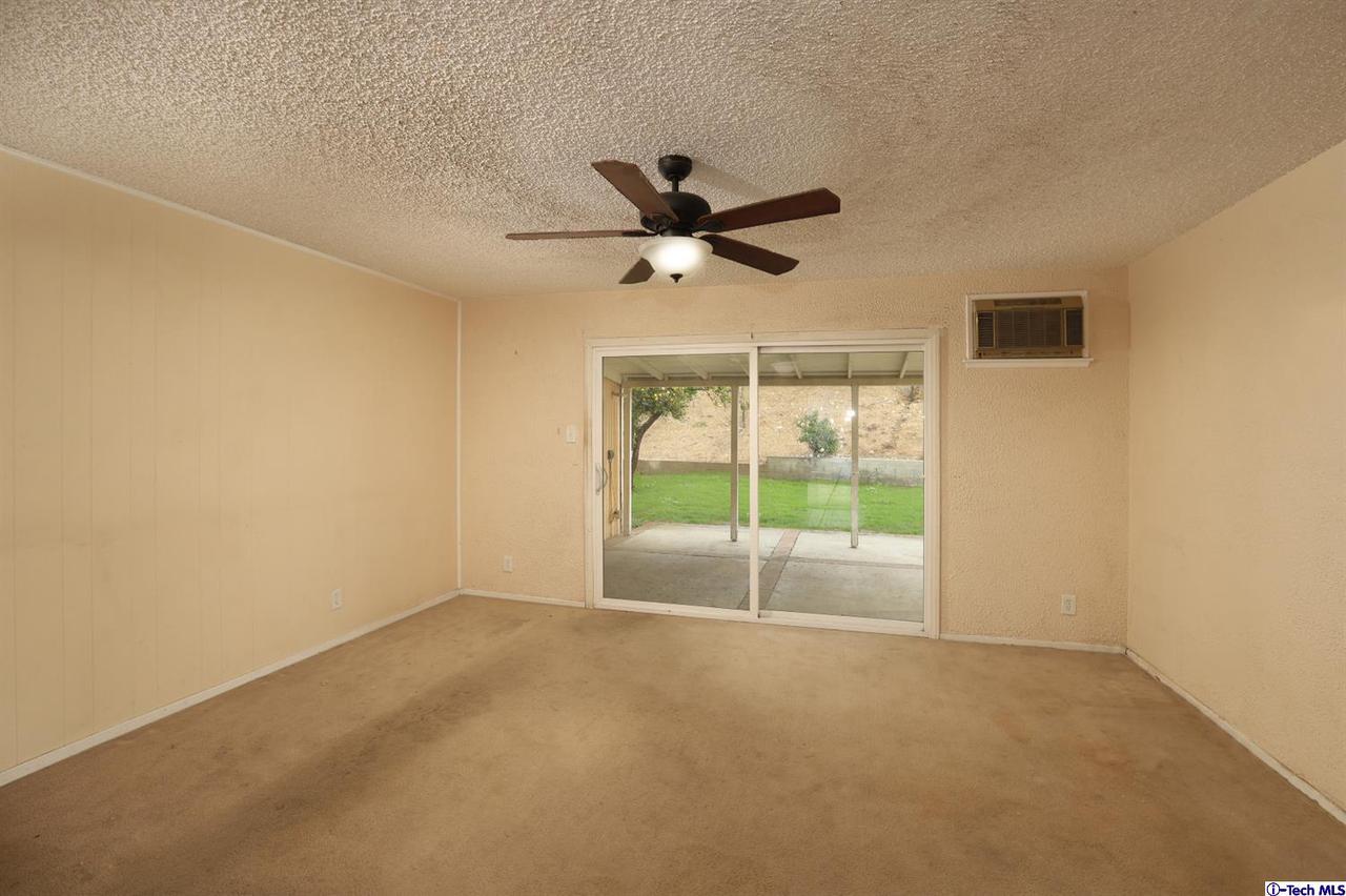 2833 Fitzgerald Road Simi Valley, CA 93065 - Photo 8 of 28