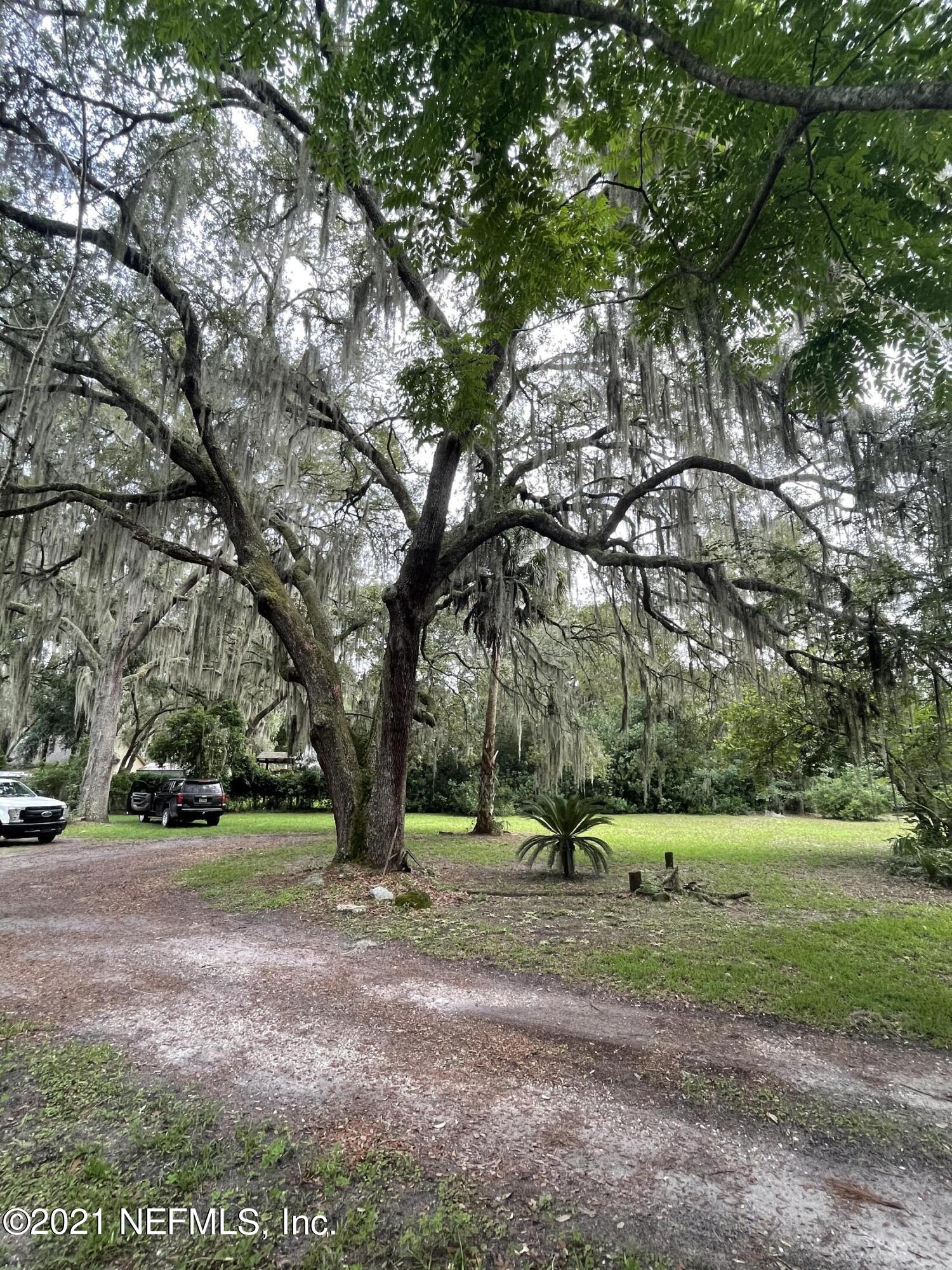 142 Francis Church Road Palatka, FL 32177 - Photo 6 of 31 068D4266-254E-4BB4-9AB8-40647A51337D