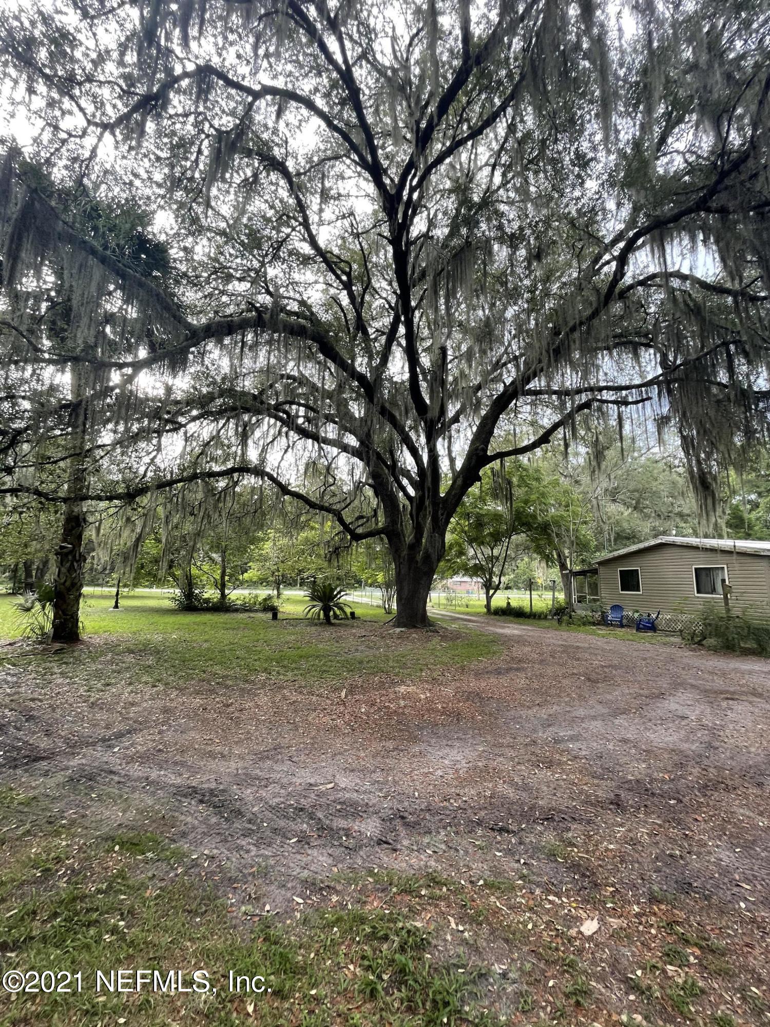 142 Francis Church Road Palatka, FL 32177 - Photo 8 of 31 7E244494-2143-4C30-AAE1-68B92E993231