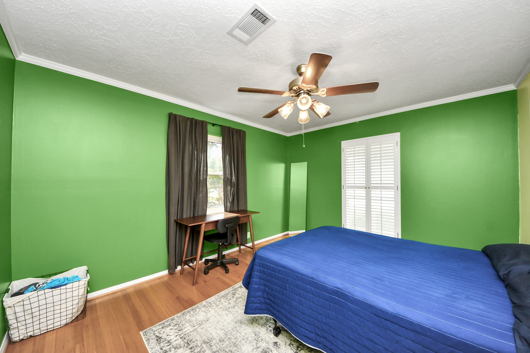 205 Cedar Lane El Lago, TX 77586 - Photo 27 of 44 a bedroom with a bed and a window