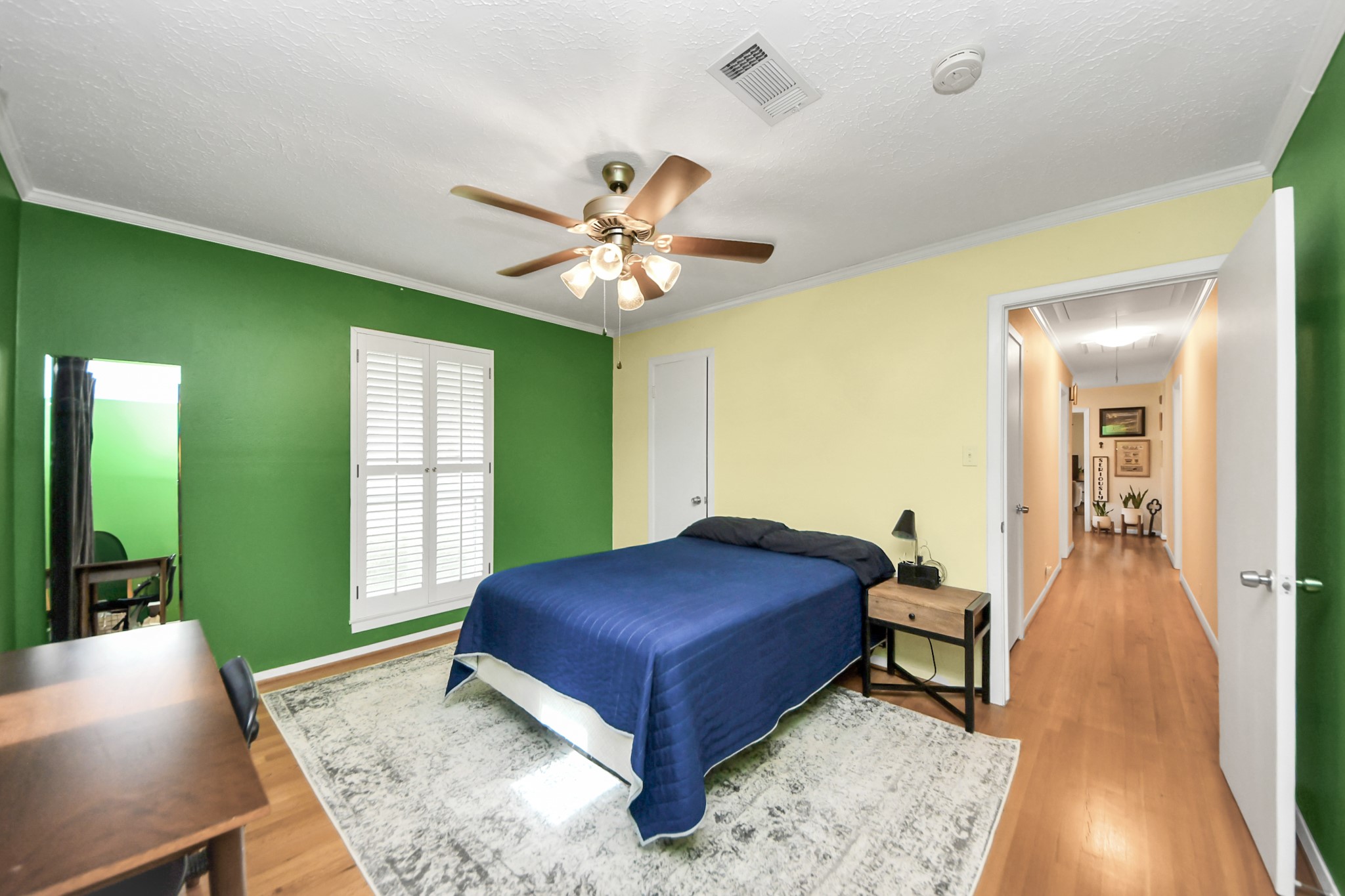 205 Cedar Lane El Lago, TX 77586 - Photo 28 of 44 a living room with a bed and furniture