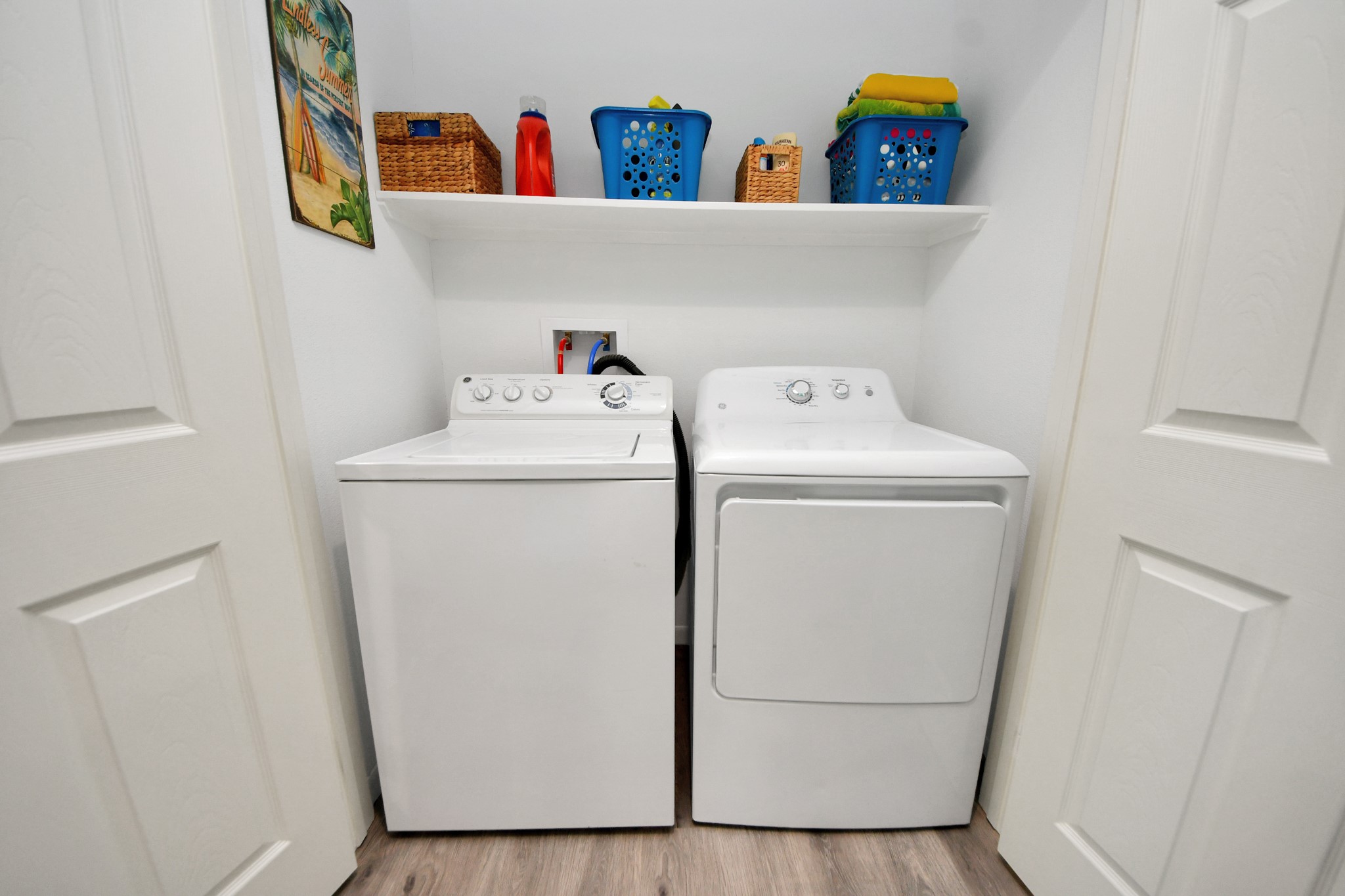 205 Cedar Lane El Lago, TX 77586 - Photo 38 of 44 a utility room with dryer and washer