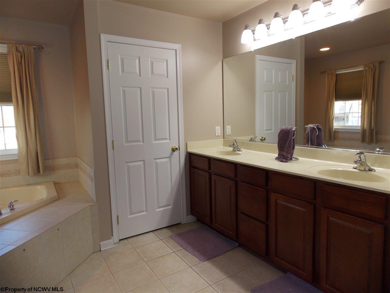 116 Ruidosa Lane Morgantown, WV 26508 - Photo 10 of 20 Gallery Image 10