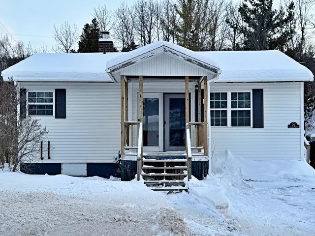 $117,000 | 73 Pearl Street, Fort Kent, ME 04743