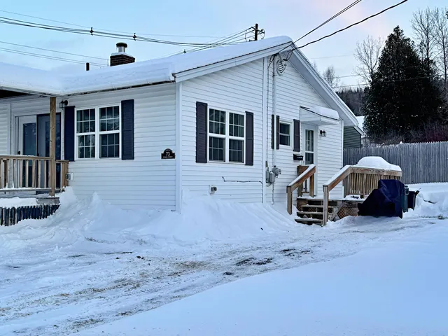 $117,000 | 73 Pearl Street, Fort Kent, ME 04743
