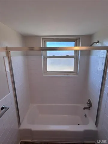 $375,000 | 7409 Olian Drive, Hazelwood, MO 63042