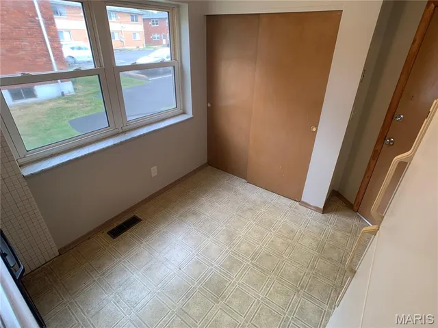 $375,000 | 7409 Olian Drive, Hazelwood, MO 63042