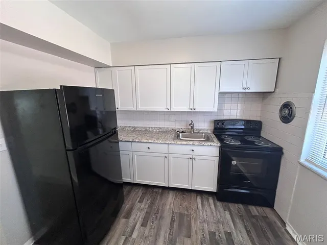 $375,000 | 7409 Olian Drive, Hazelwood, MO 63042